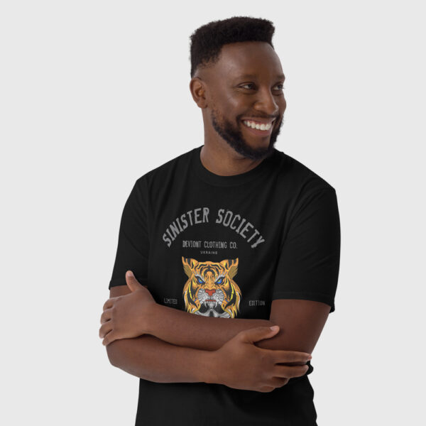 Tee - Sinister Society: Leshtova